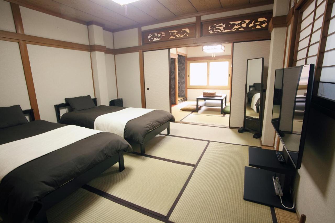 Guest House Futaba Ōsaka Exterior foto